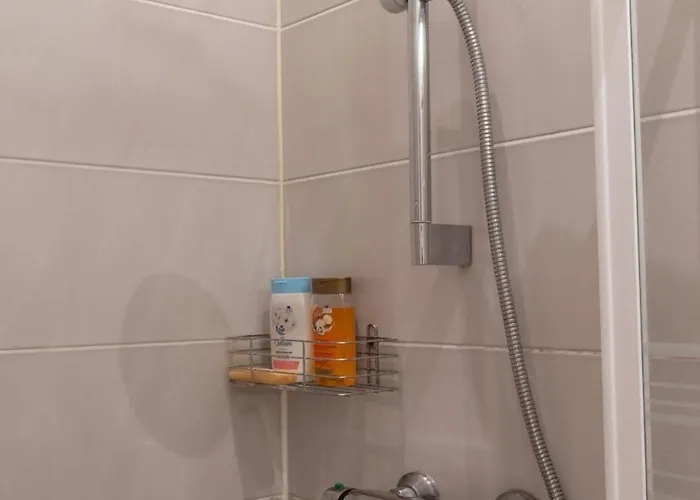 Au Centre De * Paříž