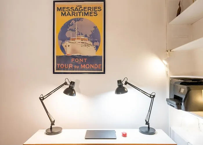 Au Centre De Daire Paris