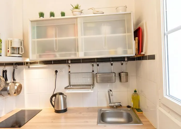 Au Centre De * Paříž